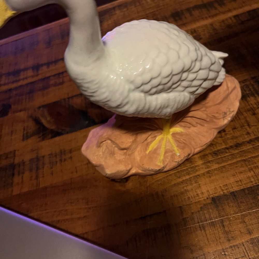 White Ceramic Bird Figurine - Picture 6 of 16